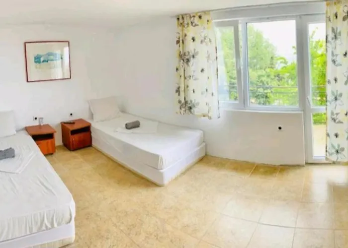 بيت ضيافة Krimski And بايالا