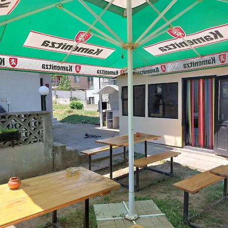 Krimski And Guest house *