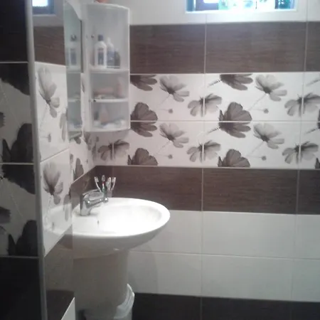 Guest house Krimski And *